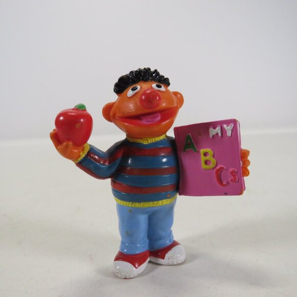 Sesame Street Other - Ernie School Sesame Street Figure 2.5" tall